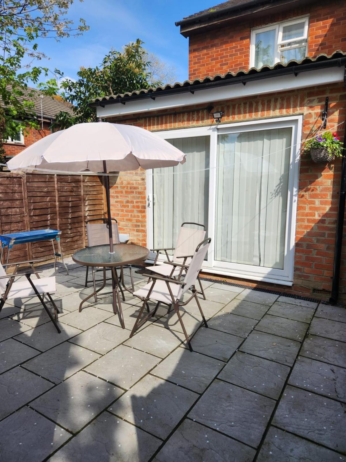 Home Away From Home London Exterior photo